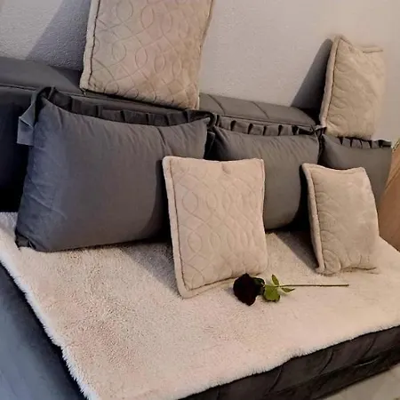 Apartment Dijana *